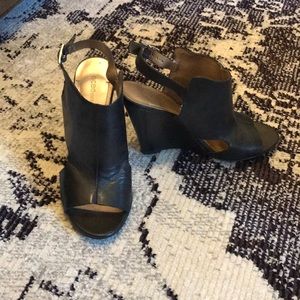 Women’s BCBGeneration Black Wedges - Sz 6.5